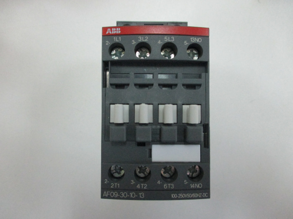 Контактор ABB AF09-30-10-13 с универсальной катушкой управления 100-250B AC/DC